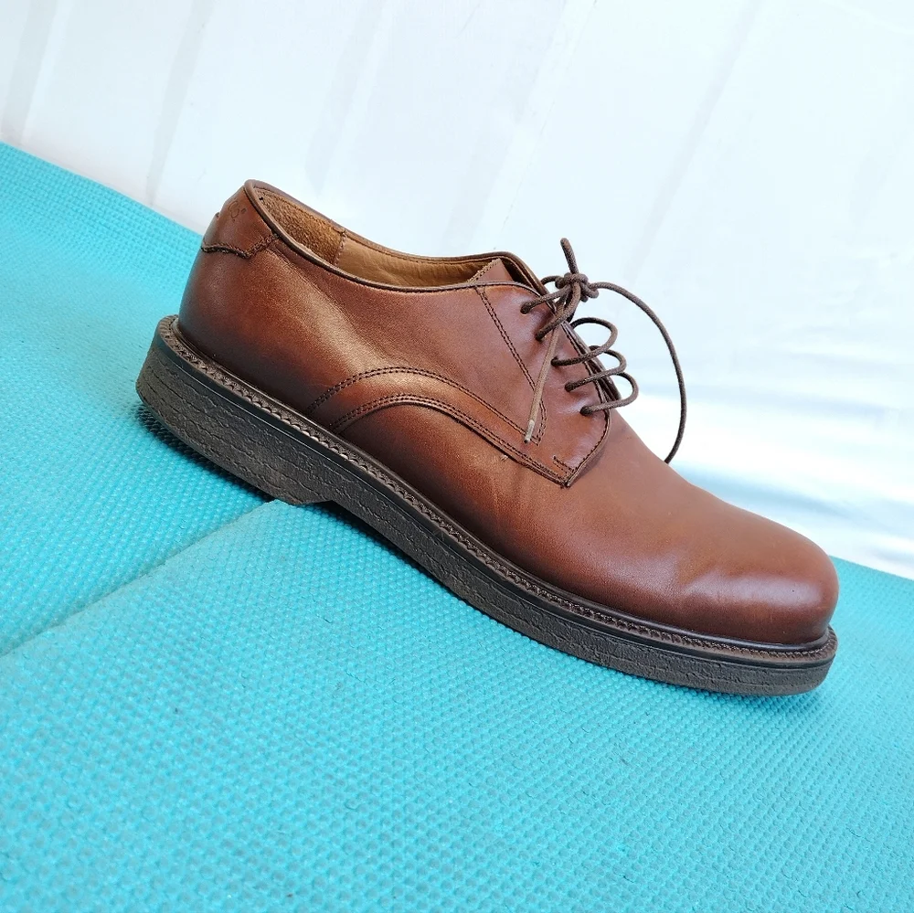 G.H. Bass & Co Men's Lace Up Leather Dress Shoes Brown Size 9.5